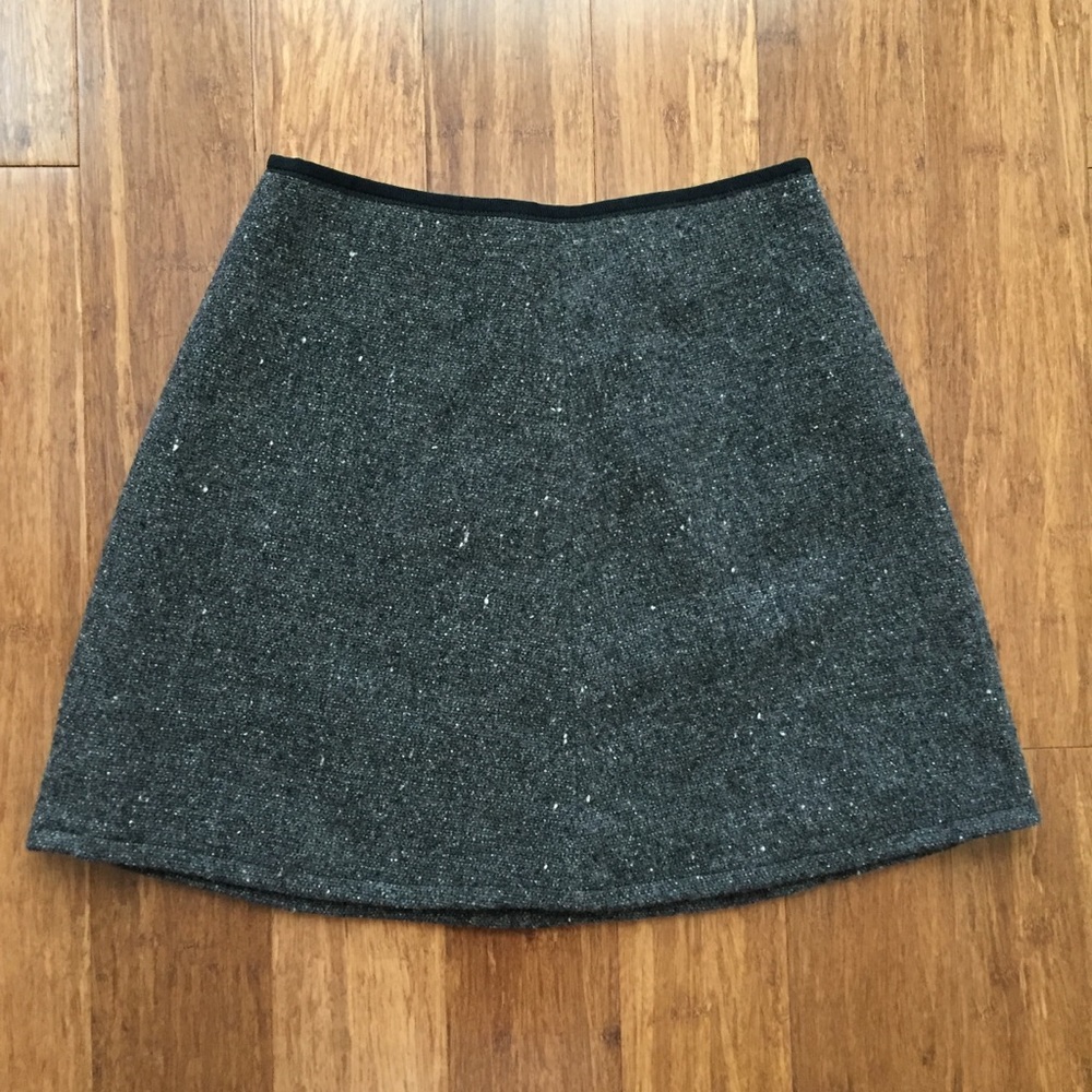 GAP grey mini skirt